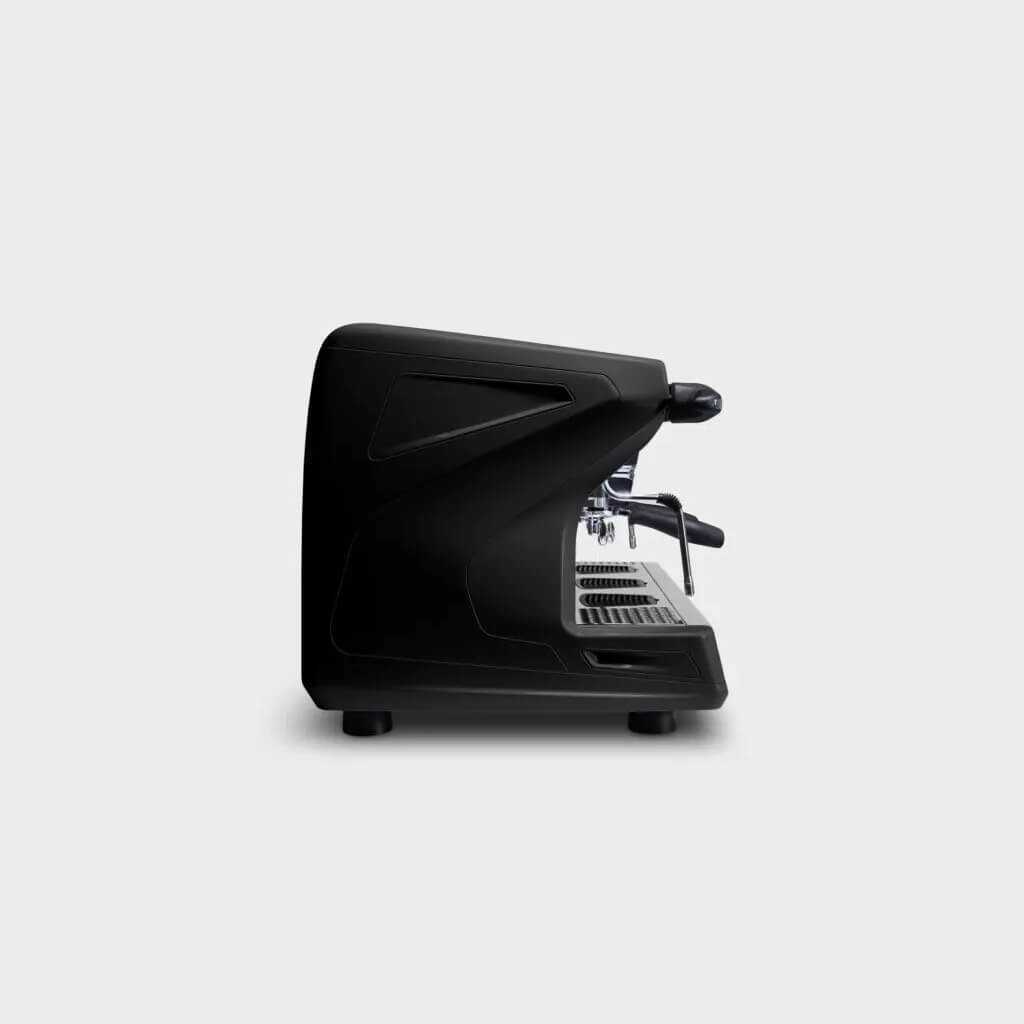 Ekspres trzygrupowy do kawy Classe 5 USB w kolorze czarnym - prawy bok