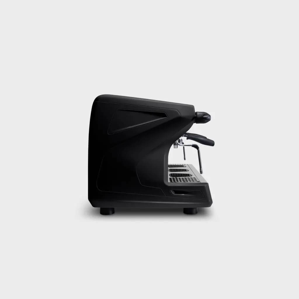 Ekspres trzygrupowy do kawy Classe 5 USB w kolorze czarnym - prawy bok