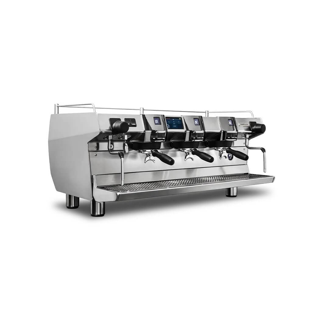 Ekspres trzygrupowy do kawy Invicta w wykończeniu ze stali nierdzewnej - przód, prawy bok